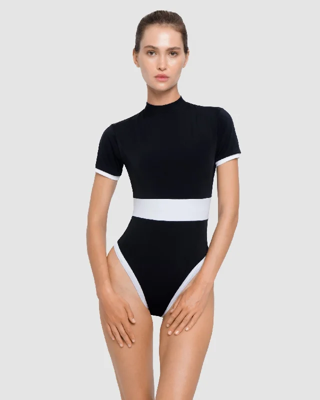 Women's Plaid Patterned One - Pieces in Red and Black for a Classic Fall LookReef Short Arms One Piece Swimsuit Women's Plaid Patterned One - Pieces in Red and Black for a Classic Fall LookReef Short Arms One Piece Swimsuit
